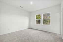 279 Phoenix Drive photo 4