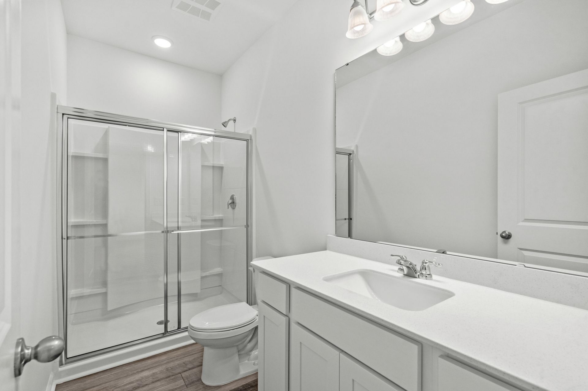 279 Phoenix Drive Photo 5