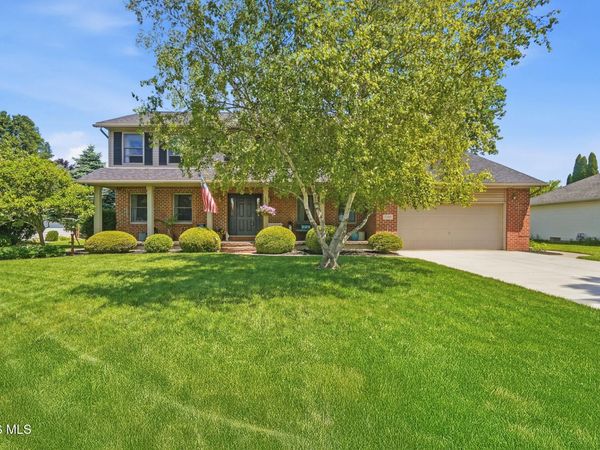 7760 Haralson Court, Holland, OH 43528