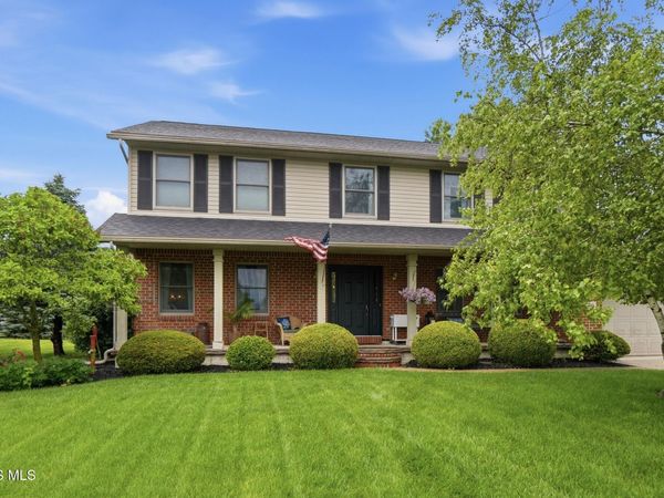 7760 Haralson Court, Holland, OH 43528