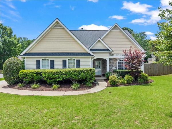 2062 Ridgestone Landing SW, Marietta, GA 30008