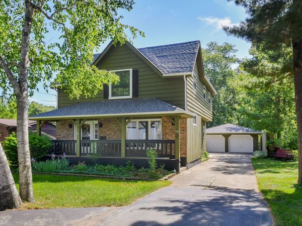 136 Hamlet Street , Batavia, IL 60510