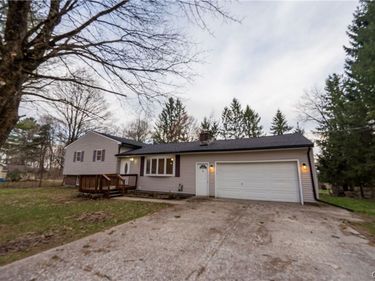 129 Knoll Wood Circle, Ava, NY 13303