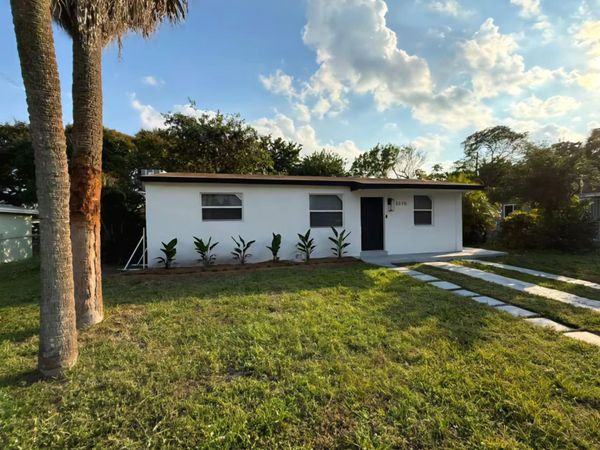 3370 NW 9th Street, Lauderhill, FL 33311