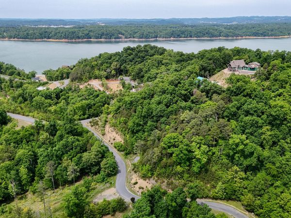Lot 79 Stone Bridge Drive, Dandridge, TN 37725
