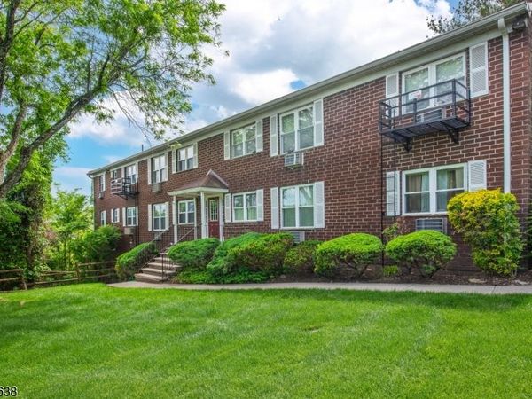 100 Pierson Miller Drive, Unit E4, Pompton Lakes, NJ 07442
