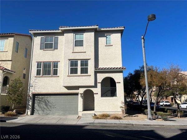 8932 Amy Olivia Avenue , Las Vegas, NV 89149