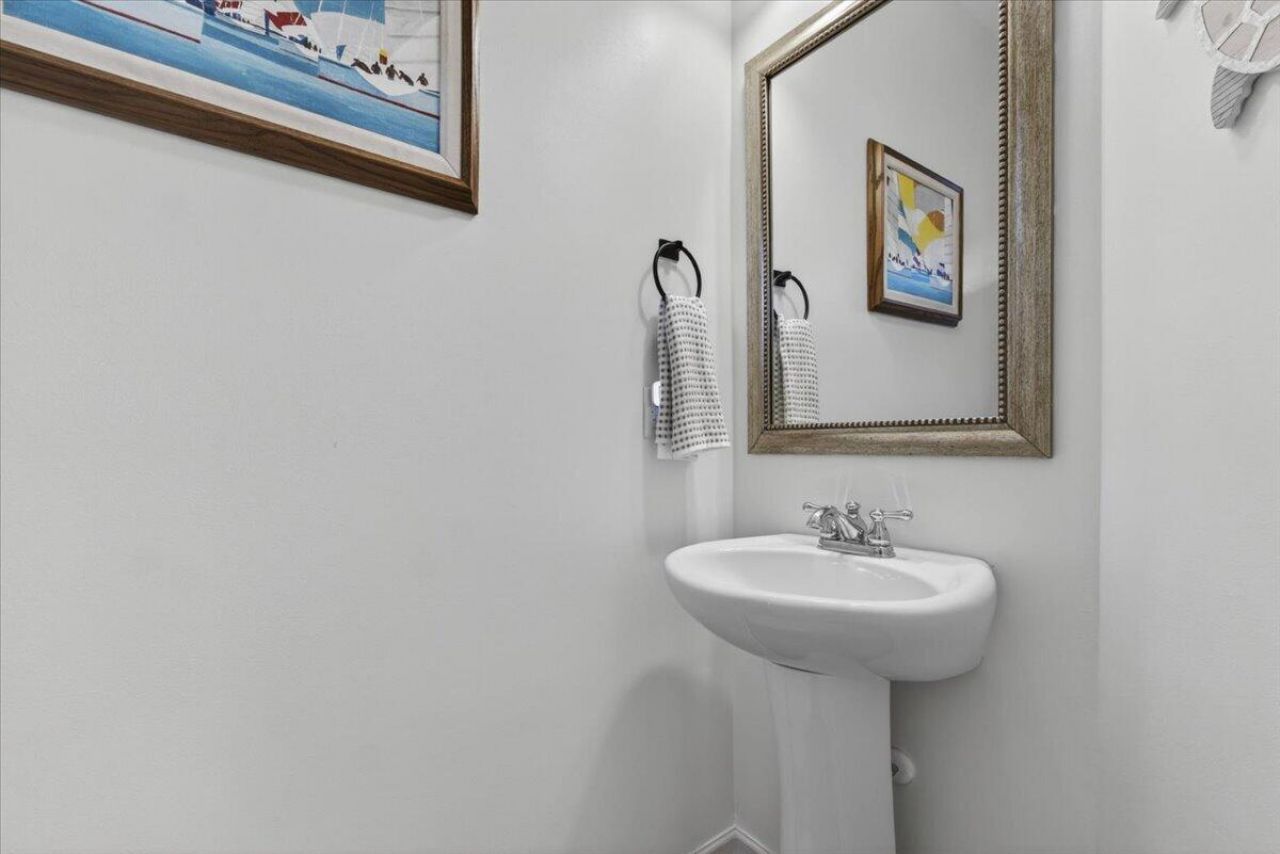 1804 Towne Street Photo 15