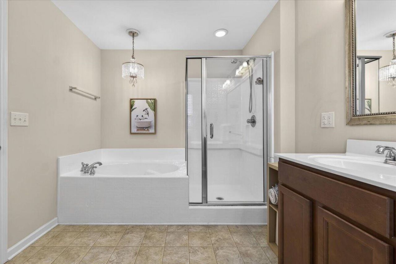 1804 Towne Street Photo 20