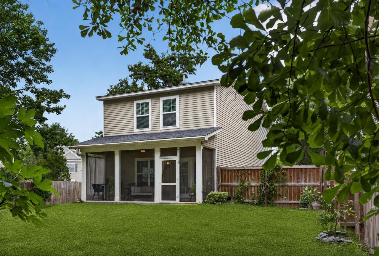 1804 Towne Street Photo 4