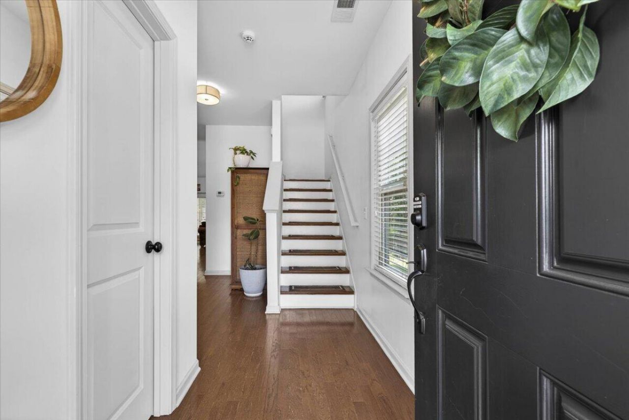 1804 Towne Street Photo 5