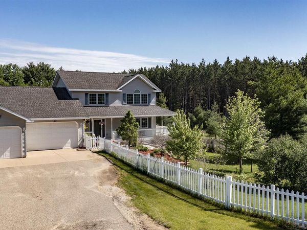 E2474 E OLD MILL, Waupaca, WI 54981