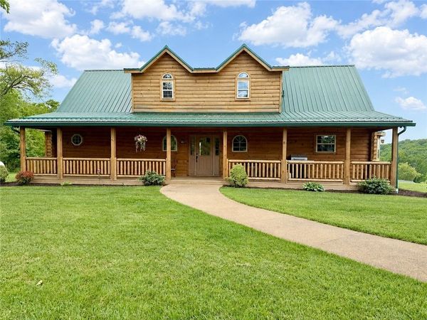 498 Lockwood Rd., Export, PA 15632