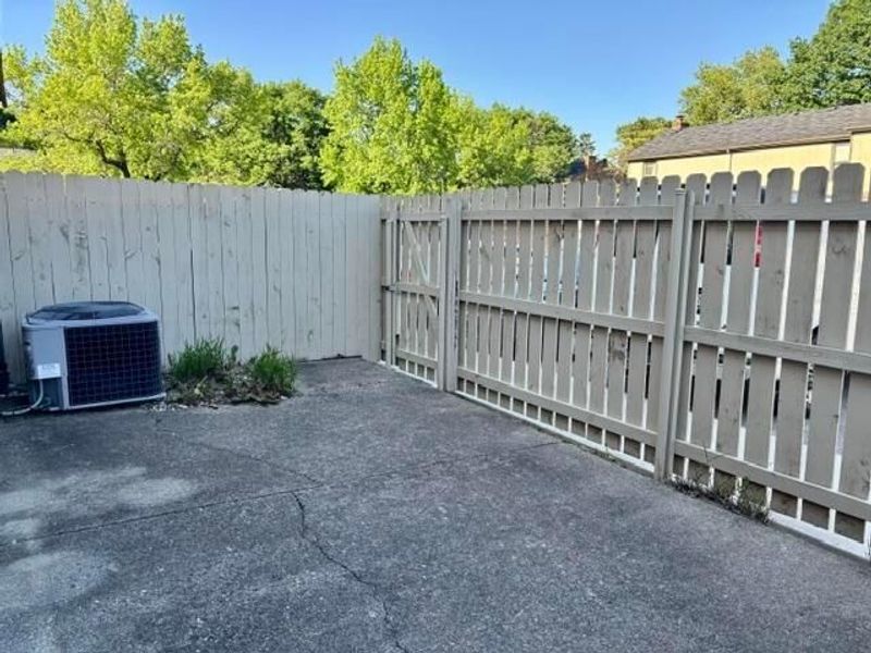 1636 Cindy Court , Columbus, OH 43232 Photo 22