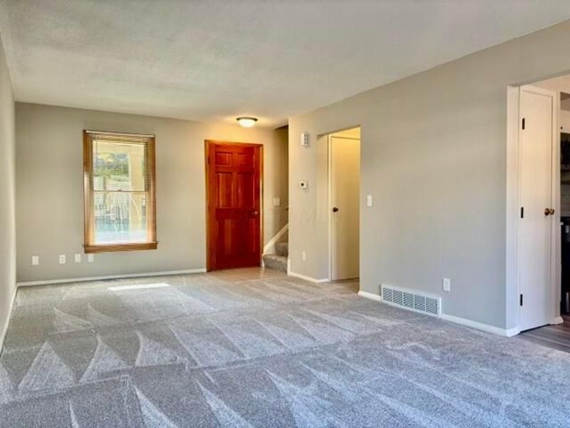 1636 Cindy Court , Columbus, OH 43232 Photo 6