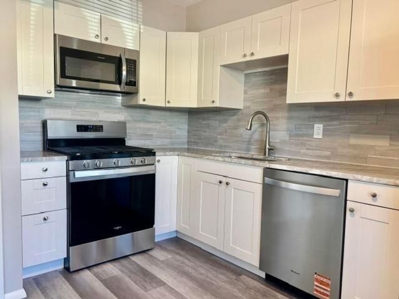 1636 Cindy Court , Columbus, OH 43232 Photo 8
