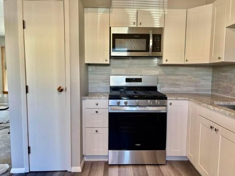 1636 Cindy Court , Columbus, OH 43232 Photo 9