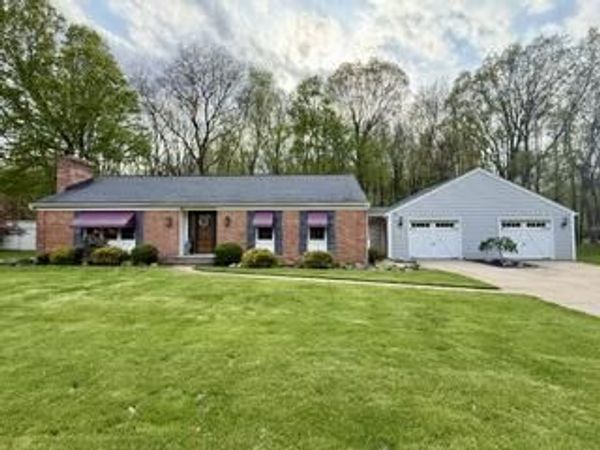 232 Hawthorne Road, Marshall, MI 49068