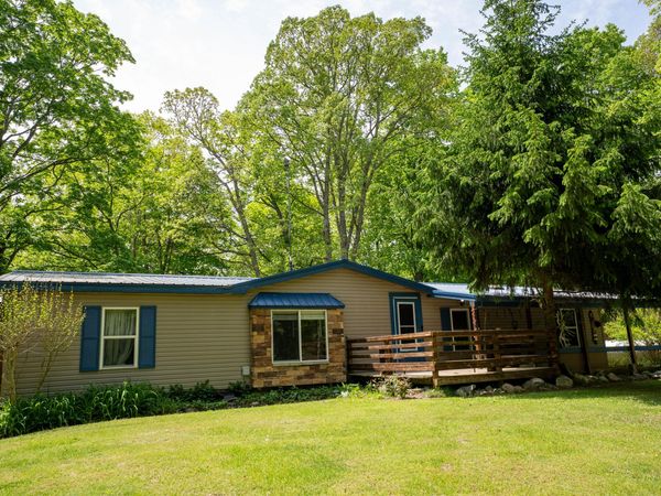 4658 W Fern Glen, Fremont, MI 49412
