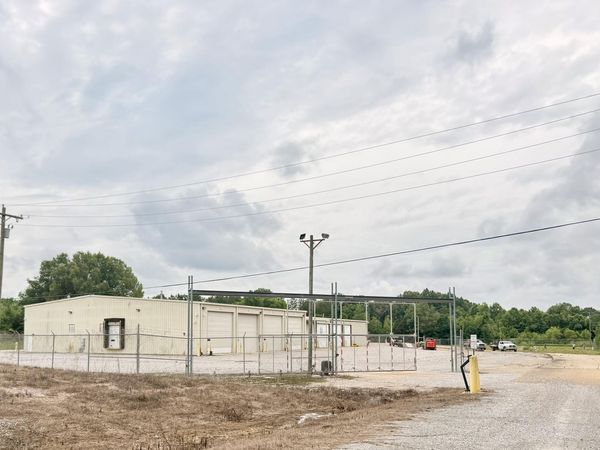 4925 S Frontage, Columbus, MS 39701