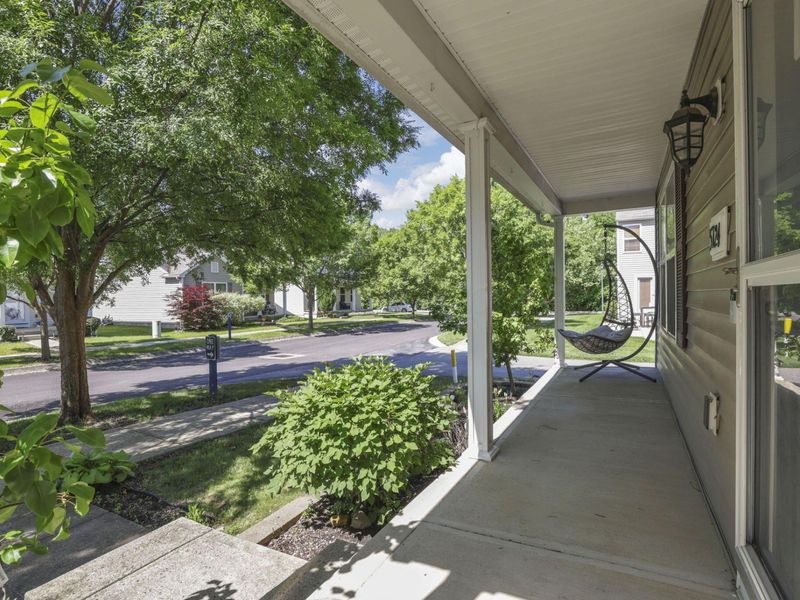 5724 Galveston Drive , Columbus, OH 43228 Photo 2