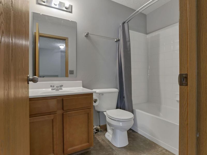 5724 Galveston Drive , Columbus, OH 43228 Photo 25