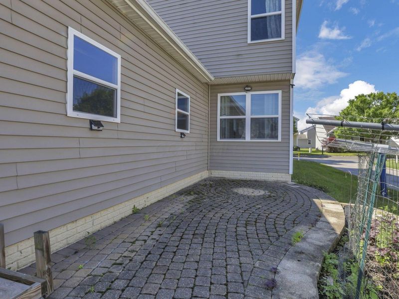 5724 Galveston Drive , Columbus, OH 43228 Photo 28