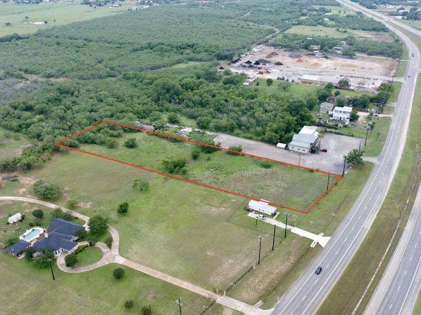 11116 US HIGHWAY 87 S, Adkins, TX 78101