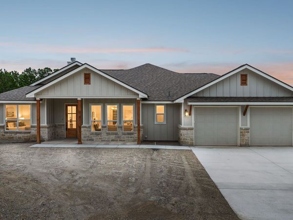 2045 Desiree St, Canyon Lake, TX 78133