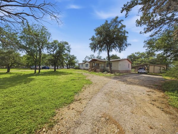357 DALLAS ST, Bandera, TX 78003