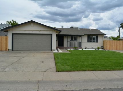 4318 Chapel Way, Sacramento, CA 95842 Photo