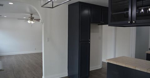 4318 Chapel Way, Sacramento, CA 95842 Photo