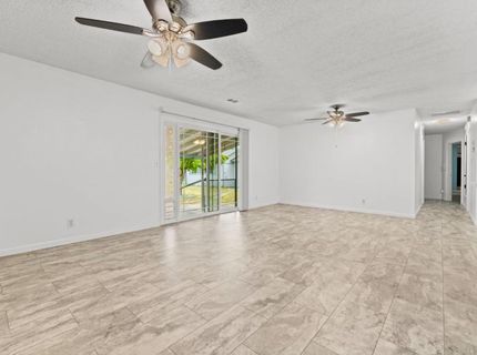 6324 Matterhorn Dr, Sacramento, CA 95842 Photo