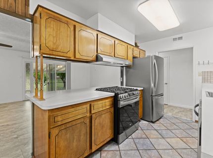6324 Matterhorn Dr, Sacramento, CA 95842 Photo