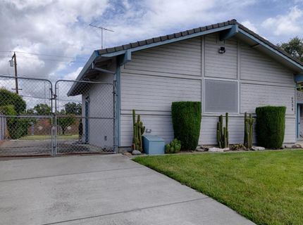 6324 Matterhorn Dr, Sacramento, CA 95842 Photo