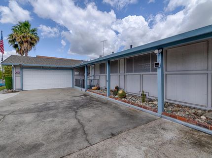 6324 Matterhorn Dr, Sacramento, CA 95842 Photo