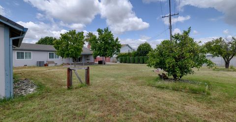 6324 Matterhorn Dr, Sacramento, CA 95842 Photo