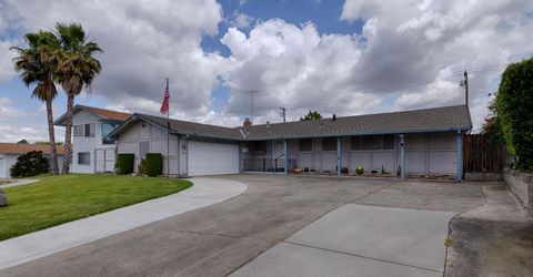 6324 Matterhorn Dr, Sacramento, CA 95842 Photo