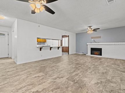 6324 Matterhorn Dr, Sacramento, CA 95842 Photo