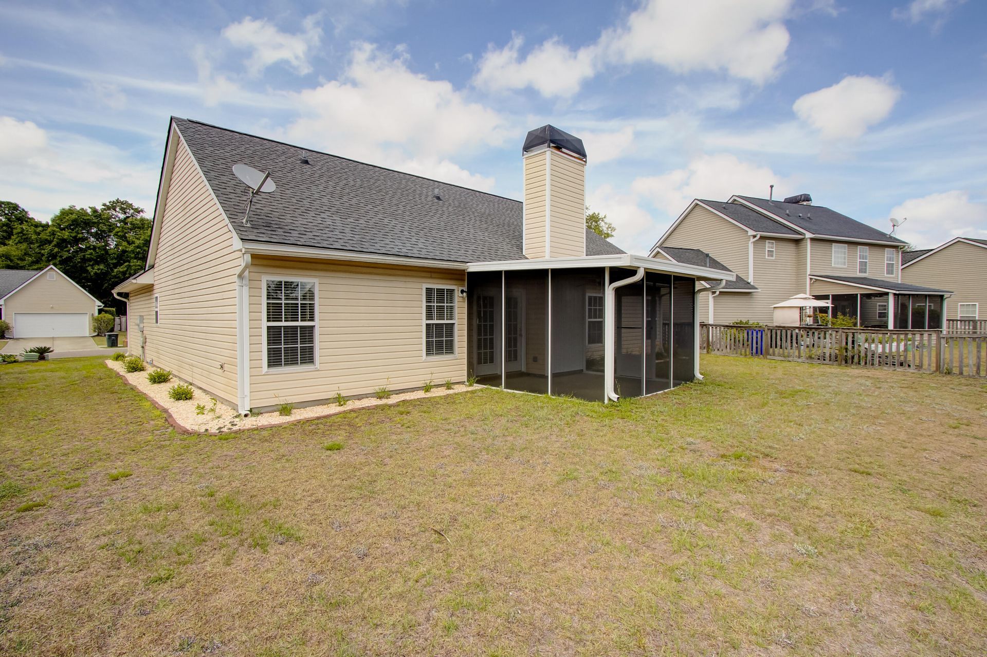 2815 Summertrees Boulevard Photo 19