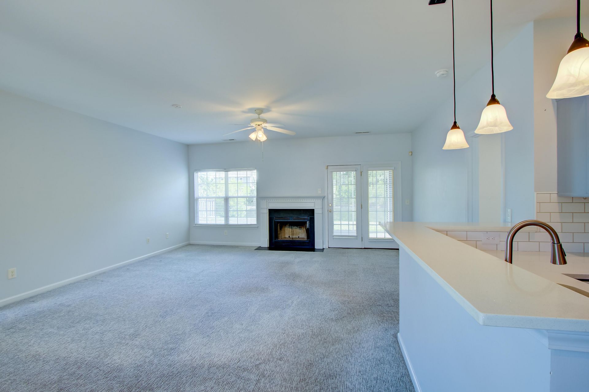 2815 Summertrees Boulevard Photo 4