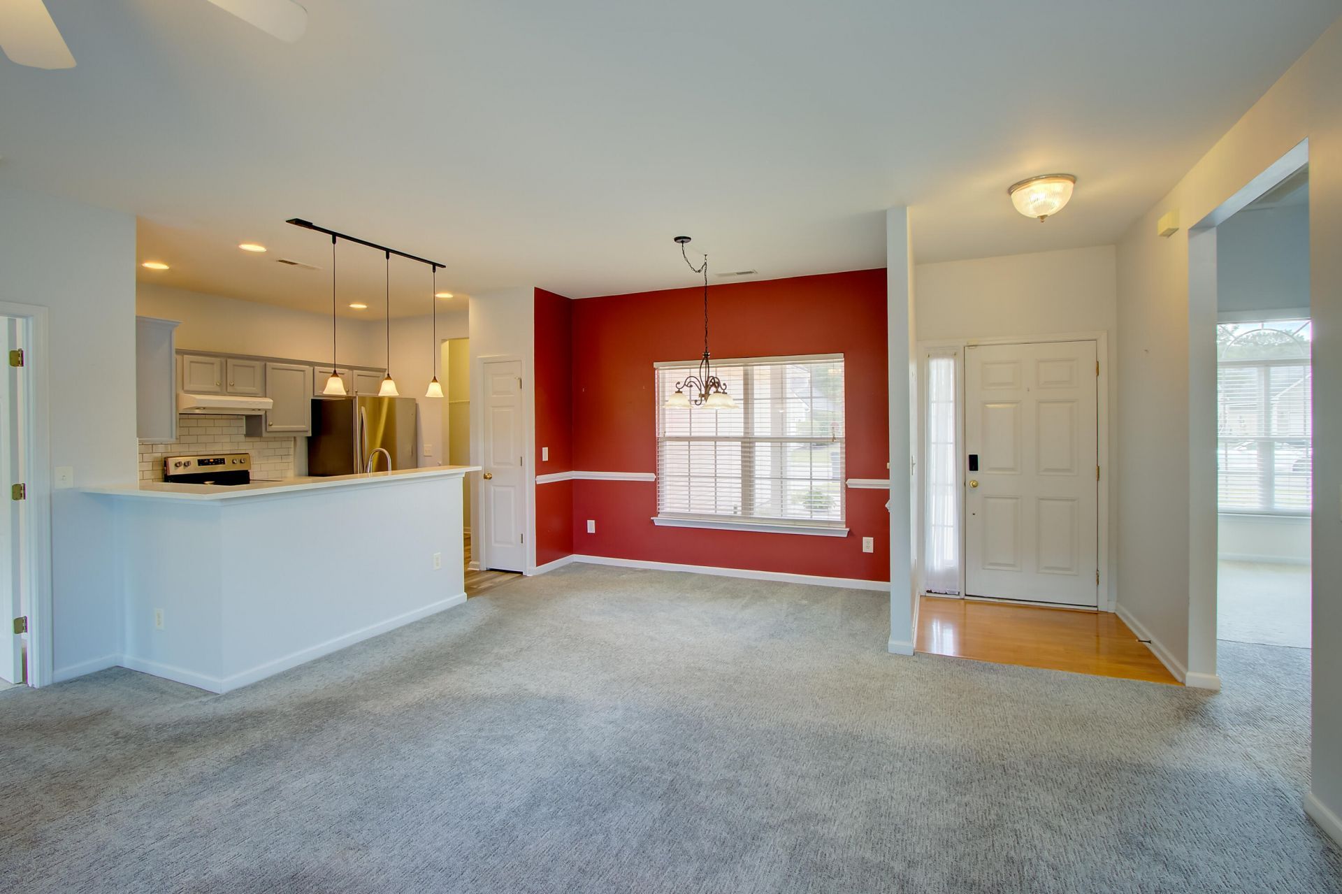 2815 Summertrees Boulevard Photo 8