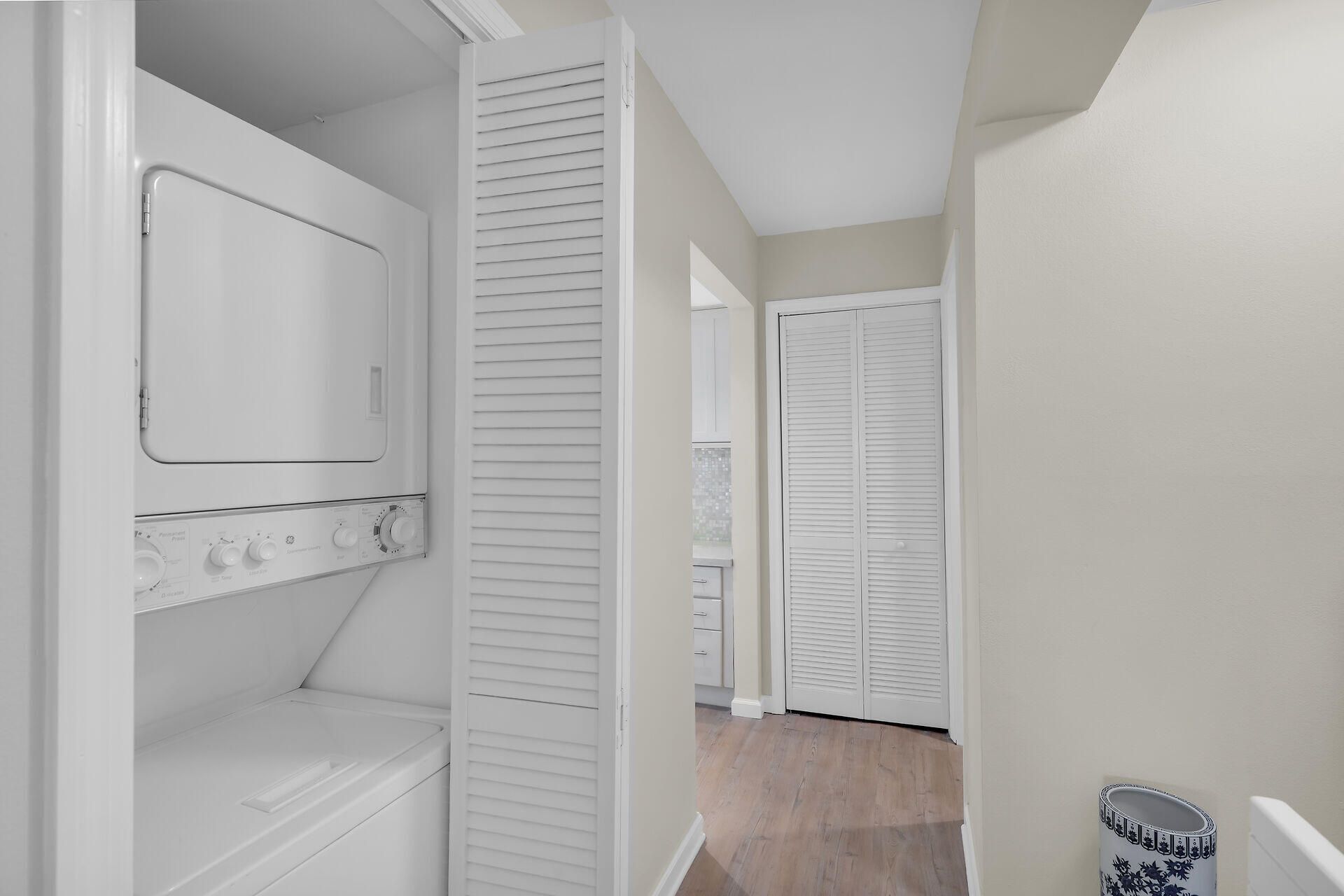 601 W Ocean Drive, Unit 316-D, Key Colony, FL 33051 Photo
