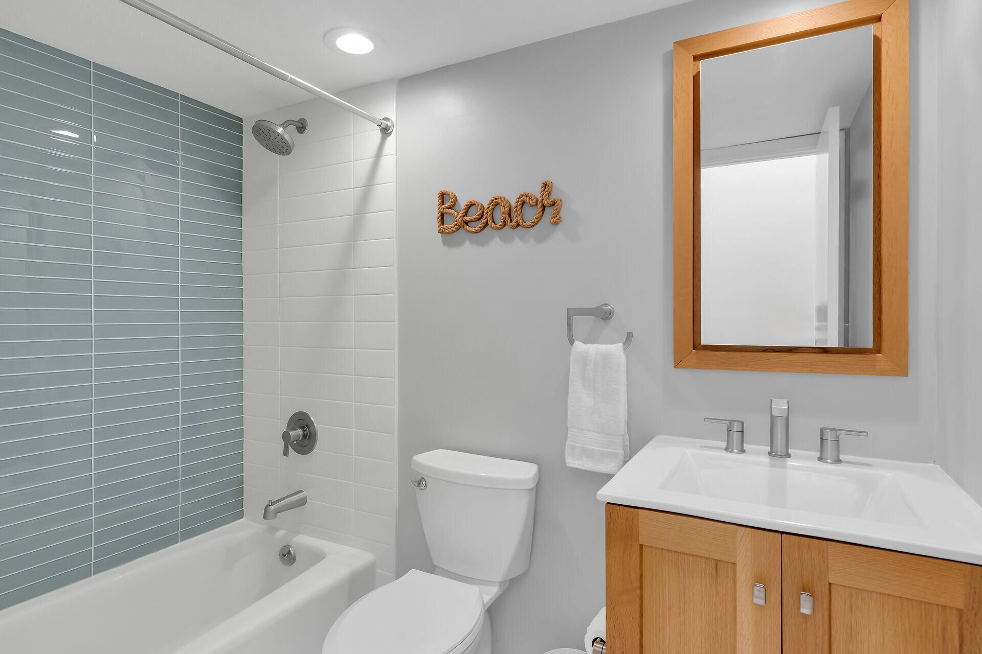 601 W Ocean Drive, Unit 316-D, Key Colony, FL 33051 Photo