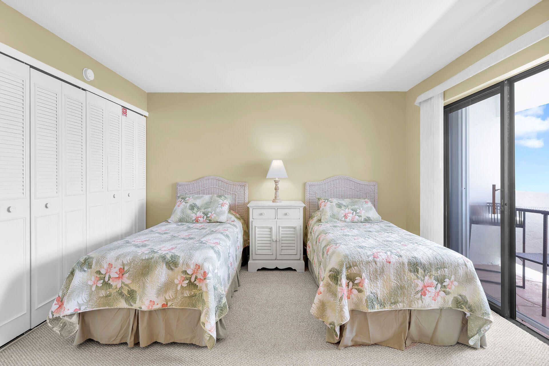 601 W Ocean Drive, Unit 316-D, Key Colony, FL 33051 Photo