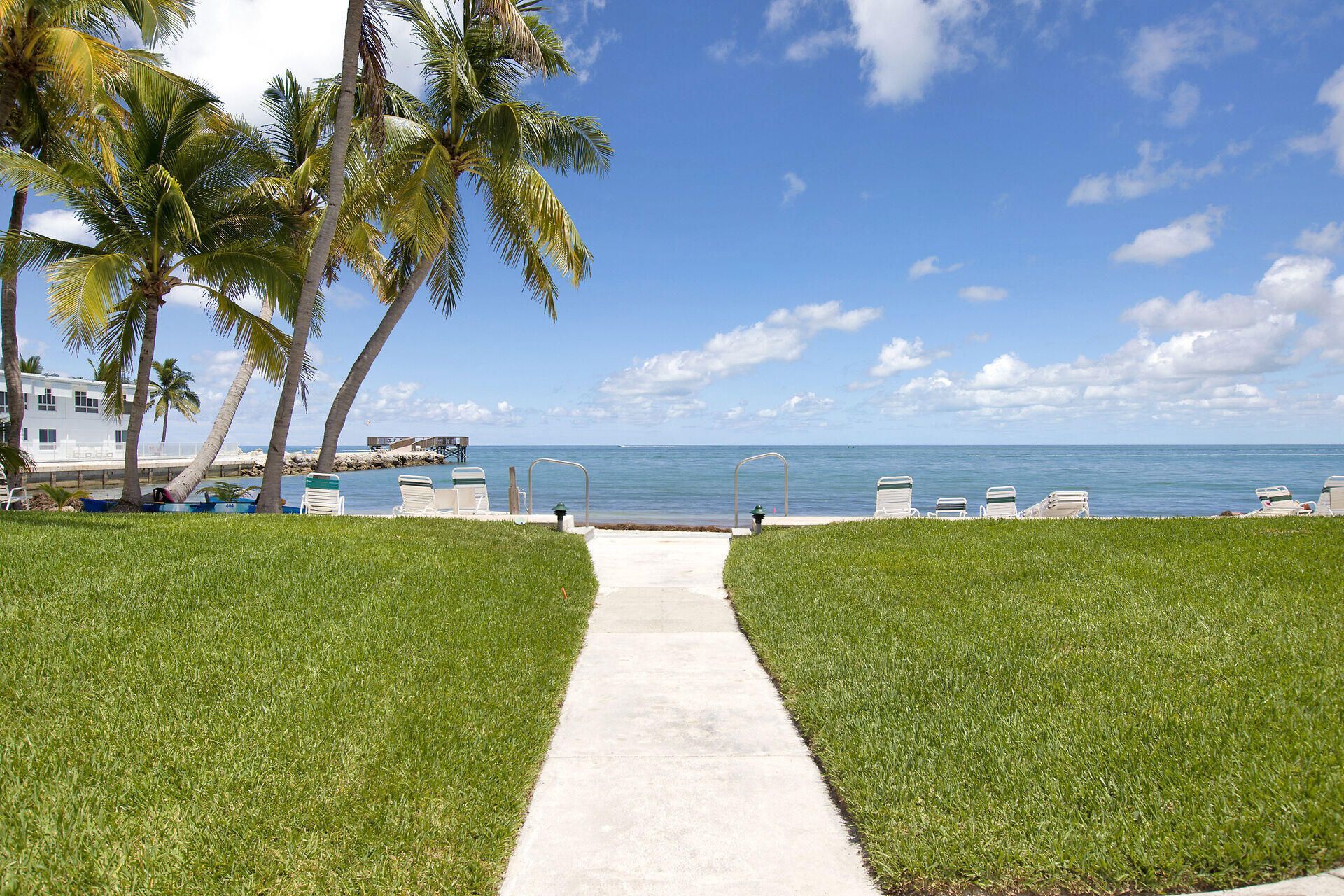 601 W Ocean Drive, Unit 316-D, Key Colony, FL 33051 Photo
