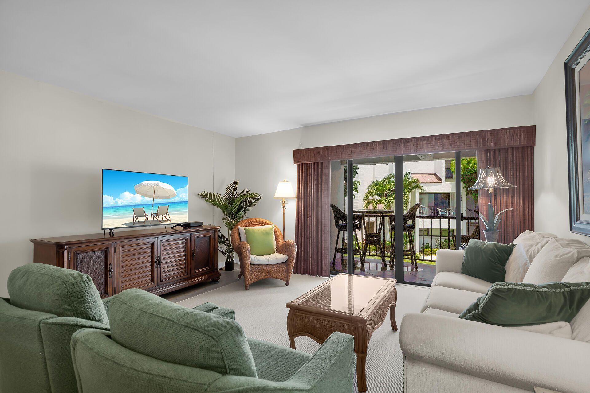 601 W Ocean Drive, Unit 316-D, Key Colony, FL 33051 Photo