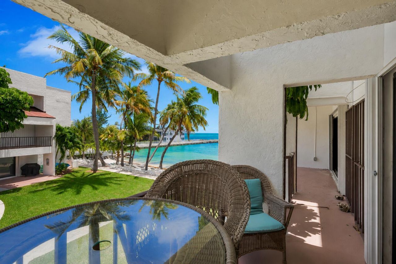 601 W Ocean Drive, Unit 316-D, Key Colony, FL 33051 Photo