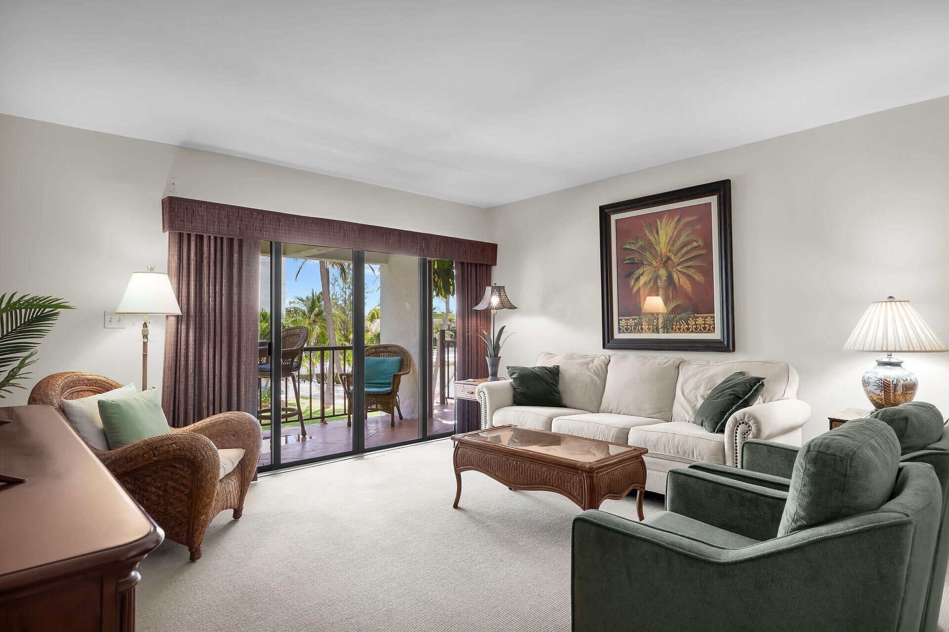 601 W Ocean Drive, Unit 316-D, Key Colony, FL 33051 Photo