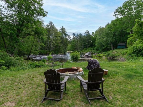 6 Steep Street, Merrimack, NH 03054